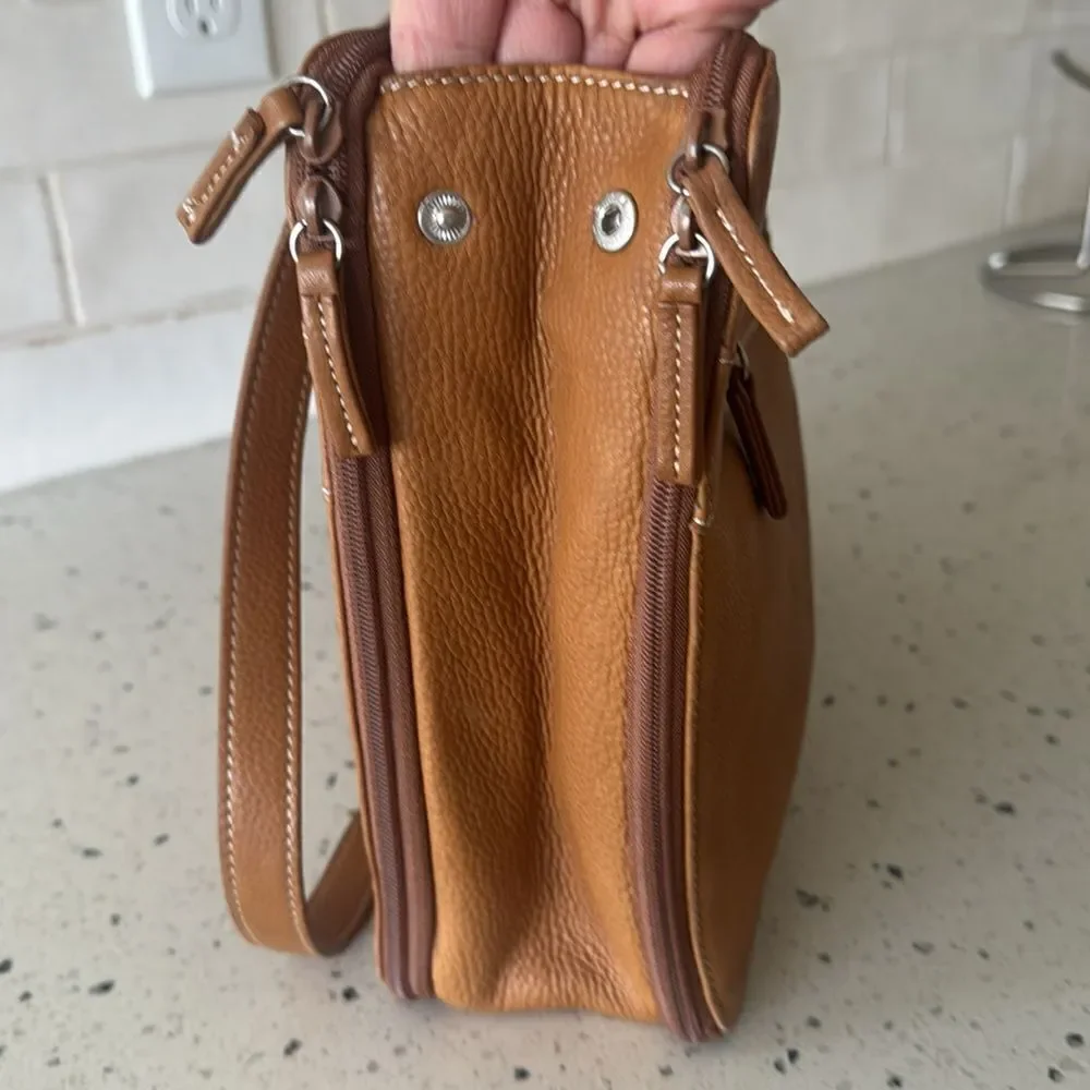 Tignanello Vintage Tan Genuine Leather Women’s Shoulder Handbag Zip Compartments